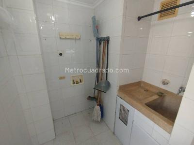 Apartamento en arriendo en Laureles, Medellín · foto 19 de 19