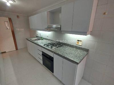 Apartamento en arriendo en Laureles, Medellín · foto 8 de 19