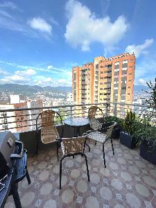 Apartamento de 3 alcobas en arriendo en Los Balsos Ii, Medellín, 140 m² · foto 2 de 11