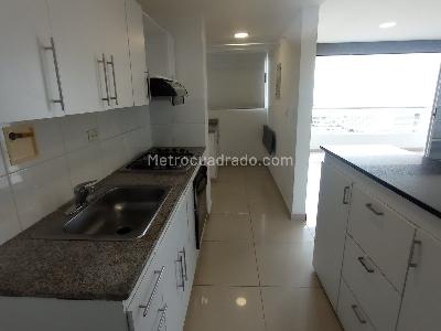 Apartamento de 2 alcobas en arriendo en Los Balsos Ii, Medellín, 86 m² · foto 4 de 15
