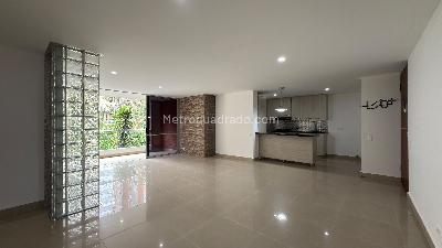 Apartamento de 3 alcobas en arriendo en Envigado, Envigado, 116 m² · foto 2 de 14