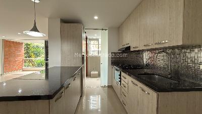 Apartamento de 3 alcobas en arriendo en Envigado, Envigado, 116 m² · foto 6 de 14