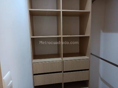 Apartaestudio en arriendo en El Tesoro, Medellín, 59 m² · foto 11 de 13