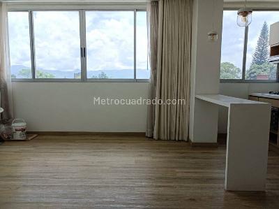 Apartaestudio en arriendo en El Tesoro, Medellín, 59 m² · foto 2 de 13