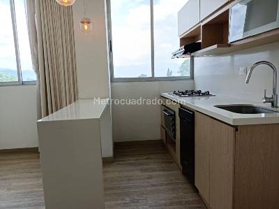Apartaestudio en arriendo en El Tesoro, Medellín, 59 m² · foto 5 de 13