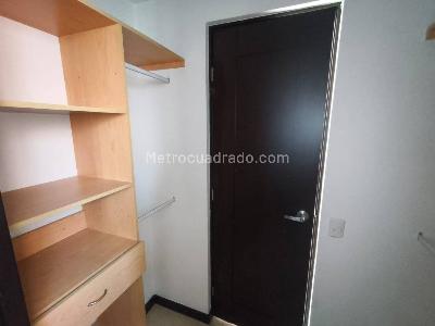 Apartaestudio en arriendo en Los Balsos Ii, Medellín, 56 m² · foto 8 de 14
