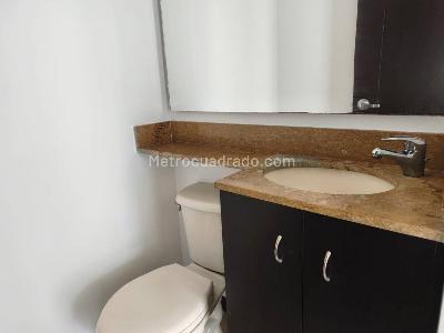 Apartaestudio en arriendo en Los Balsos Ii, Medellín, 56 m² · foto 9 de 14