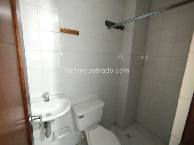 Apartamento de 3 alcobas en arriendo en Bolivariana, Medellín, 107 m² · foto 13 de 18