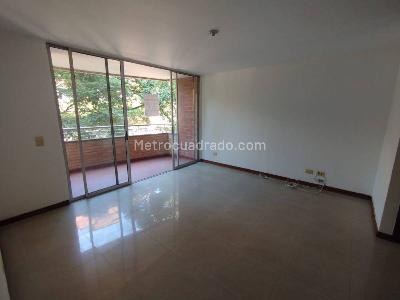 Apartamento de 3 alcobas en arriendo en Bolivariana, Medellín, 107 m² · foto 2 de 18