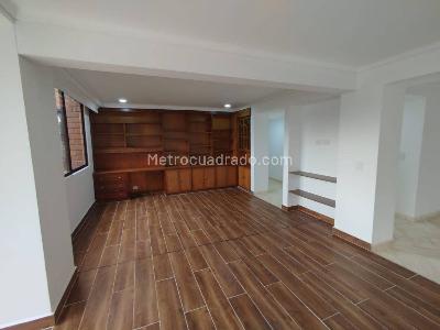 Apartamento de 3 alcobas en arriendo en El Castillo, Medellín, 210 m² · foto 4 de 20