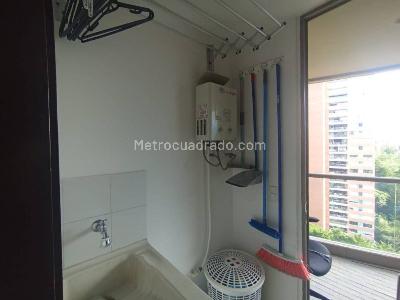 Apartaestudio en arriendo en El Tesoro, Medellín, 105 m² · foto 16 de 16