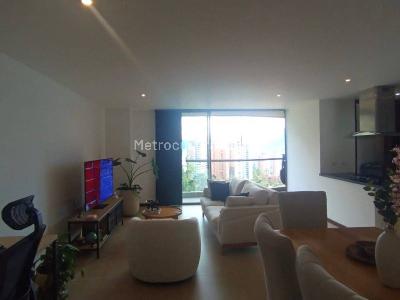 Apartaestudio en arriendo en El Tesoro, Medellín, 105 m² · foto 3 de 16