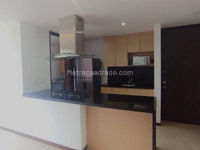 Apartaestudio en arriendo en El Tesoro, Medellín, 105 m² · foto 4 de 16