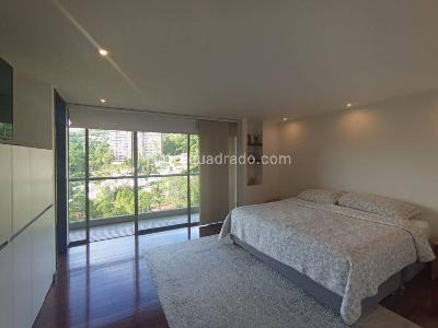Apartaestudio en arriendo en El Tesoro, Medellín, 105 m² · foto 7 de 16
