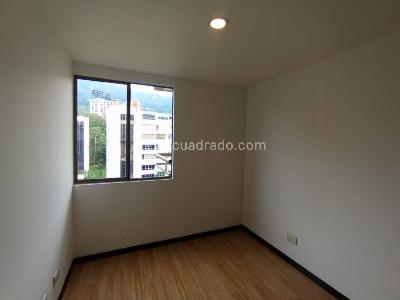 Apartamento de 3 alcobas en arriendo en Los Balsos N, Medellín, 90 m² · foto 9 de 16