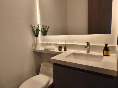 Apartamento de 2 alcobas en arriendo en Los Balsos N, Medellín, 95 m² · foto 11 de 15