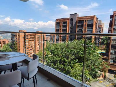 Apartamento de 2 alcobas en arriendo en Los Balsos N, Medellín, 95 m² · foto 14 de 15