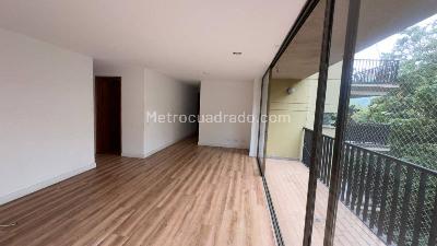 Apartamento de 2 alcobas en arriendo en San Lucas, Medellín, 85 m² · foto 1 de 20