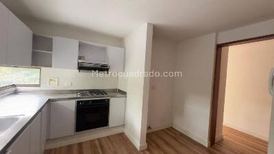 Apartamento de 2 alcobas en arriendo en San Lucas, Medellín, 85 m² · foto 9 de 20