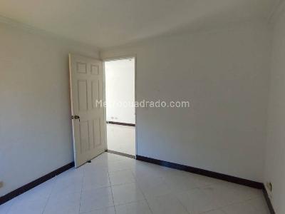 Apartamento de 3 alcobas en arriendo en Buenos Aires, Medellín, 125 m² · foto 11 de 20