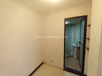 Apartamento de 3 alcobas en arriendo en Buenos Aires, Medellín, 125 m² · foto 13 de 20