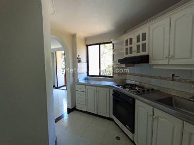 Apartamento de 3 alcobas en arriendo en Buenos Aires, Medellín, 125 m² · foto 6 de 20