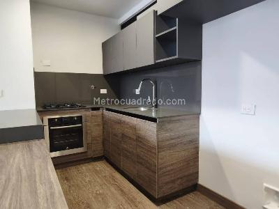 Apartamento de 2 alcobas en arriendo en Los Balsos N, Medellín, 95 m² · foto 4 de 17