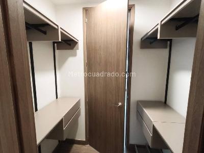 Apartamento de 2 alcobas en arriendo en Los Balsos N, Medellín, 95 m² · foto 9 de 17