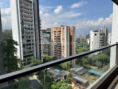 Apartamento de 3 alcobas en arriendo en Altos Del Poblado, Medellín, 100 m² · foto 17 de 18