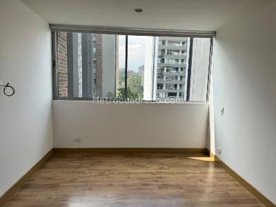 Apartamento de 3 alcobas en arriendo en Altos Del Poblado, Medellín, 100 m² · foto 6 de 18