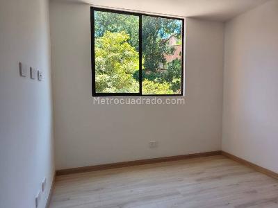 Apartamento de 3 alcobas en arriendo en El Chingui, Envigado, 90 m² · foto 10 de 18