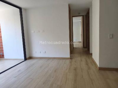 Apartamento de 3 alcobas en arriendo en El Chingui, Envigado, 90 m² · foto 4 de 18