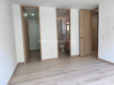 Apartamento de 3 alcobas en arriendo en El Chingui, Envigado, 90 m² · foto 8 de 18