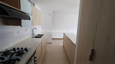 Apartamento de 1 alcoba en arriendo en Los Balsos N, Medellín, 67 m² · foto 7 de 13