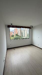 Apartamento de 2 alcobas en arriendo en Los Balsos N, Medellín, 87 m² · foto 4 de 15