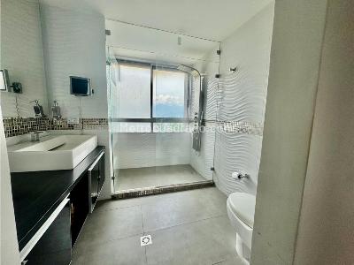 Apartamento en venta en El Poblado, Medellín · foto 10 de 12