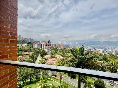 Apartamento en venta en El Poblado, Medellín · foto 3 de 12