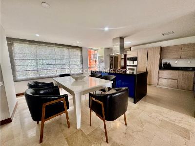 Apartamento en venta en El Poblado, Medellín · foto 6 de 12