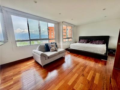 Apartamento en venta en El Poblado, Medellín · foto 9 de 12