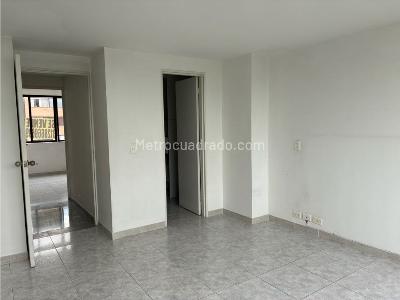 Apartamento de 3 alcobas en venta en El Poblado, Medellín, 140 m² · foto 9 de 13