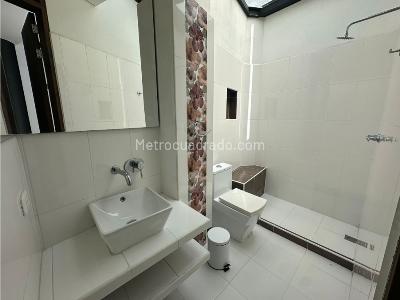 Casa de 4 alcobas en venta en San Joaquin, Rionegro, 365 m² · foto 13 de 20