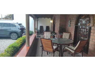 Casa de 5 alcobas en venta en San Joaquin, Rionegro, 300 m² · foto 5 de 11