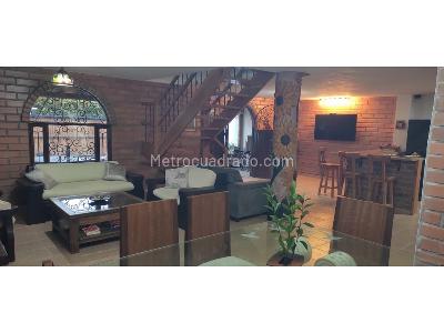 Casa de 5 alcobas en venta en San Joaquin, Rionegro, 300 m² · foto 9 de 11