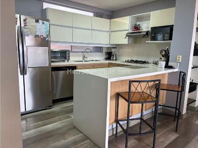 Apartamento de 2 alcobas en venta en El Diamante No. 2, Medellín, 128 m² · foto 5 de 10