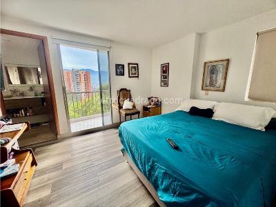 Apartamento de 3 alcobas en venta en Loma Escobero, Envigado, 124 m² · foto 12 de 14