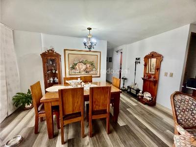Apartamento de 3 alcobas en venta en Loma Escobero, Envigado, 124 m² · foto 2 de 14
