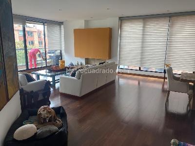 Apartamento de 3 alcobas en venta en Los Rosales, Bogotá, 230 m² · foto 10 de 16