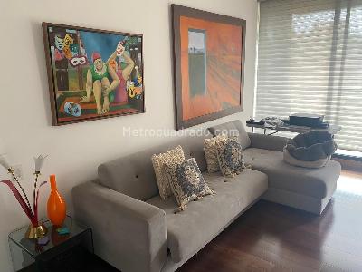 Apartamento de 3 alcobas en venta en Los Rosales, Bogotá, 230 m² · foto 12 de 16