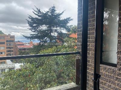 Apartamento de 3 alcobas en venta en Los Rosales, Bogotá, 230 m² · foto 16 de 16