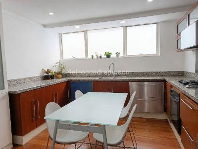 Apartamento de 2 alcobas en venta en El Nogal, Bogotá, 140 m² · foto 6 de 8